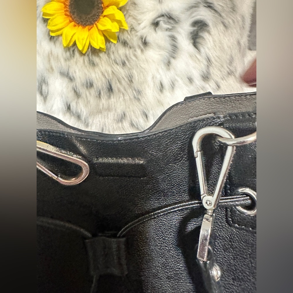 Calvin Klein Elegant Black Tote - Picture 6 of 9